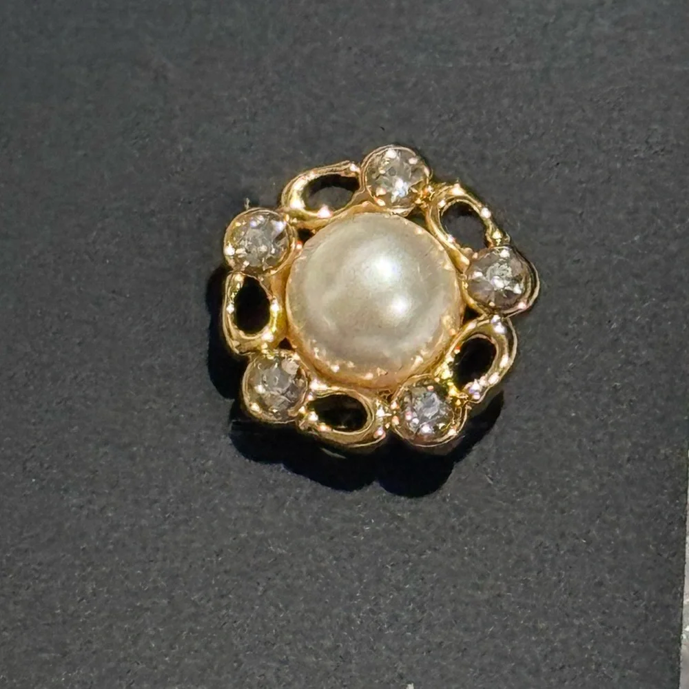 COACH earrings, NEW - Picture 4 of 8